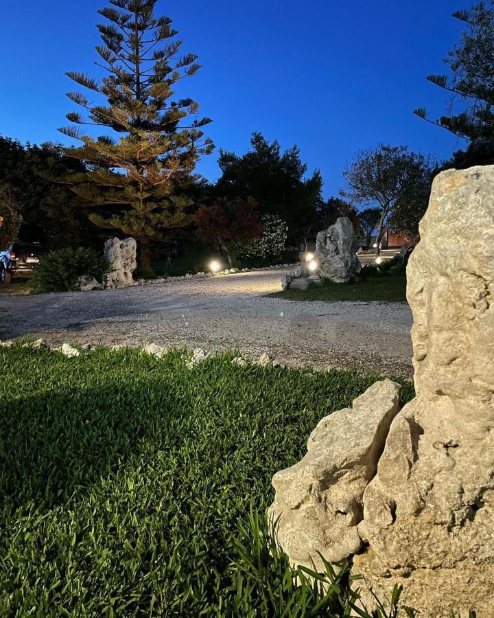 Agriturismo Tenuta Pozzello Torre dell'Orso Exterior foto